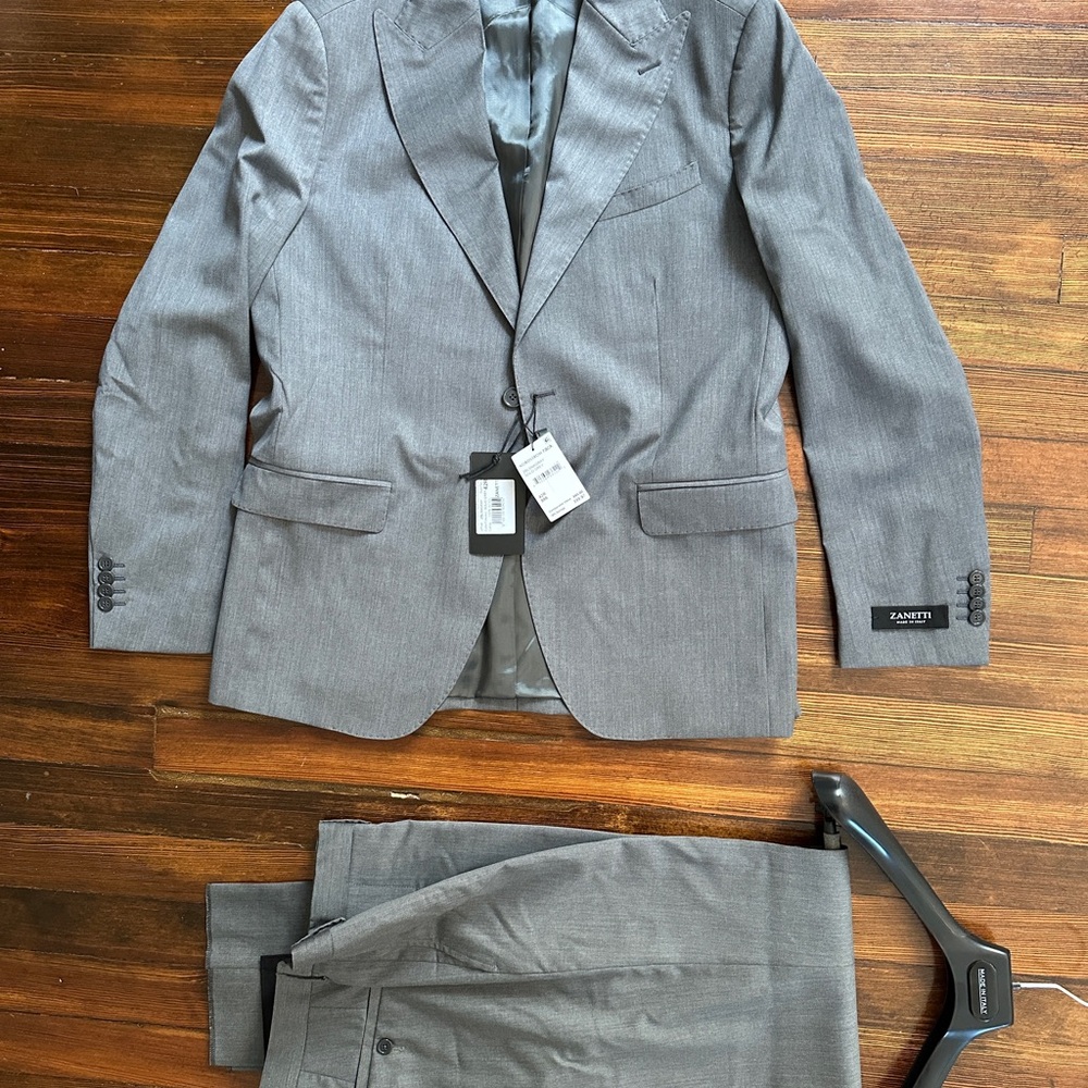NWT Zanetti Med. Grey 100% Wool made in Italy Napoli suit